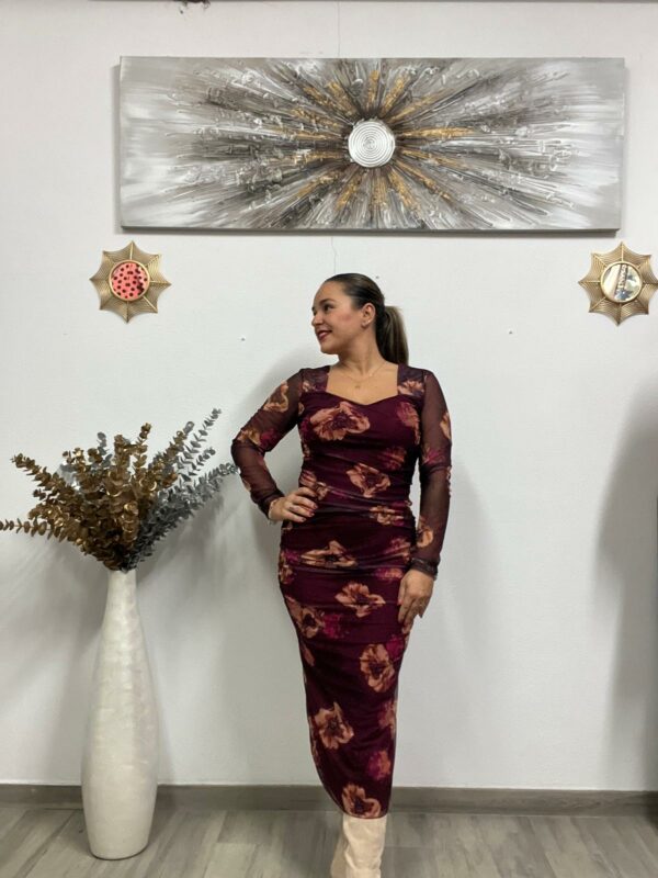 Vestido Modelo Rosas