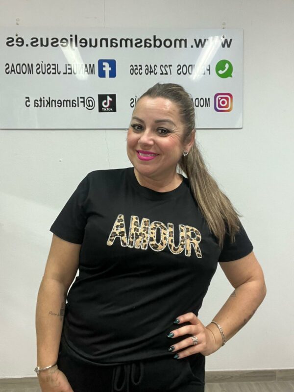 Camiseta modelo amour